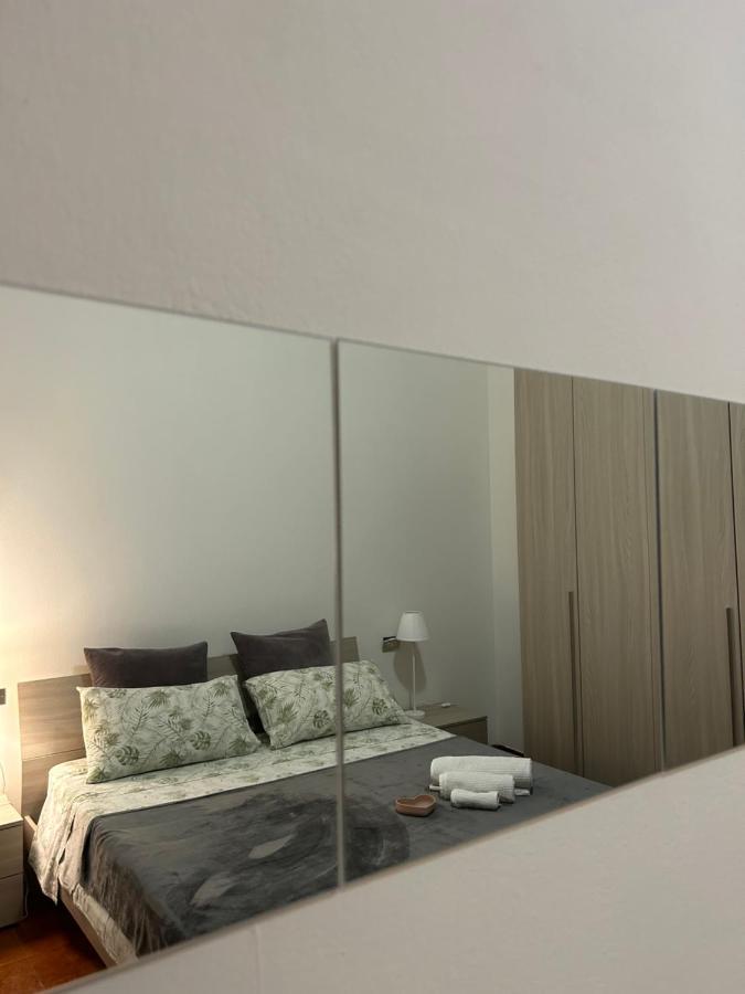 Tua Duplex Appartement Salò Buitenkant foto